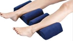 Kaksiosainen asentohoitotyyny jaloille