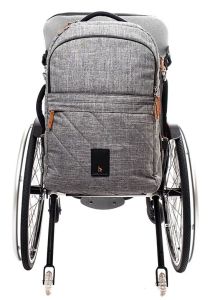 Kinetic Balance 30l reppu pyörätuolin selkänojan taakse