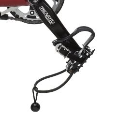 Poljin varvaskoukulla ja kantaremmillä Hasebikes